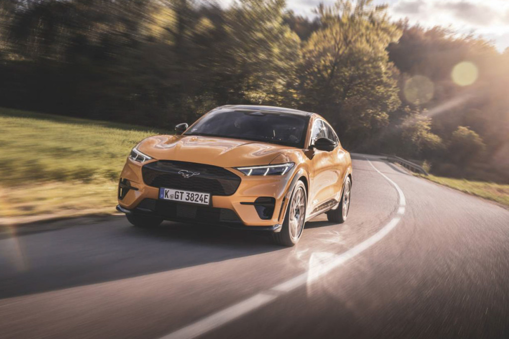 First review: the electric Ford Mustang Mach-E GT (2021) is a bit naughty