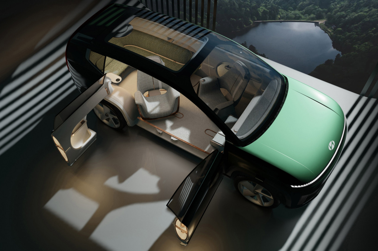 Hyundai Seven - This is the Kia Concept EV9, but from Hyundai