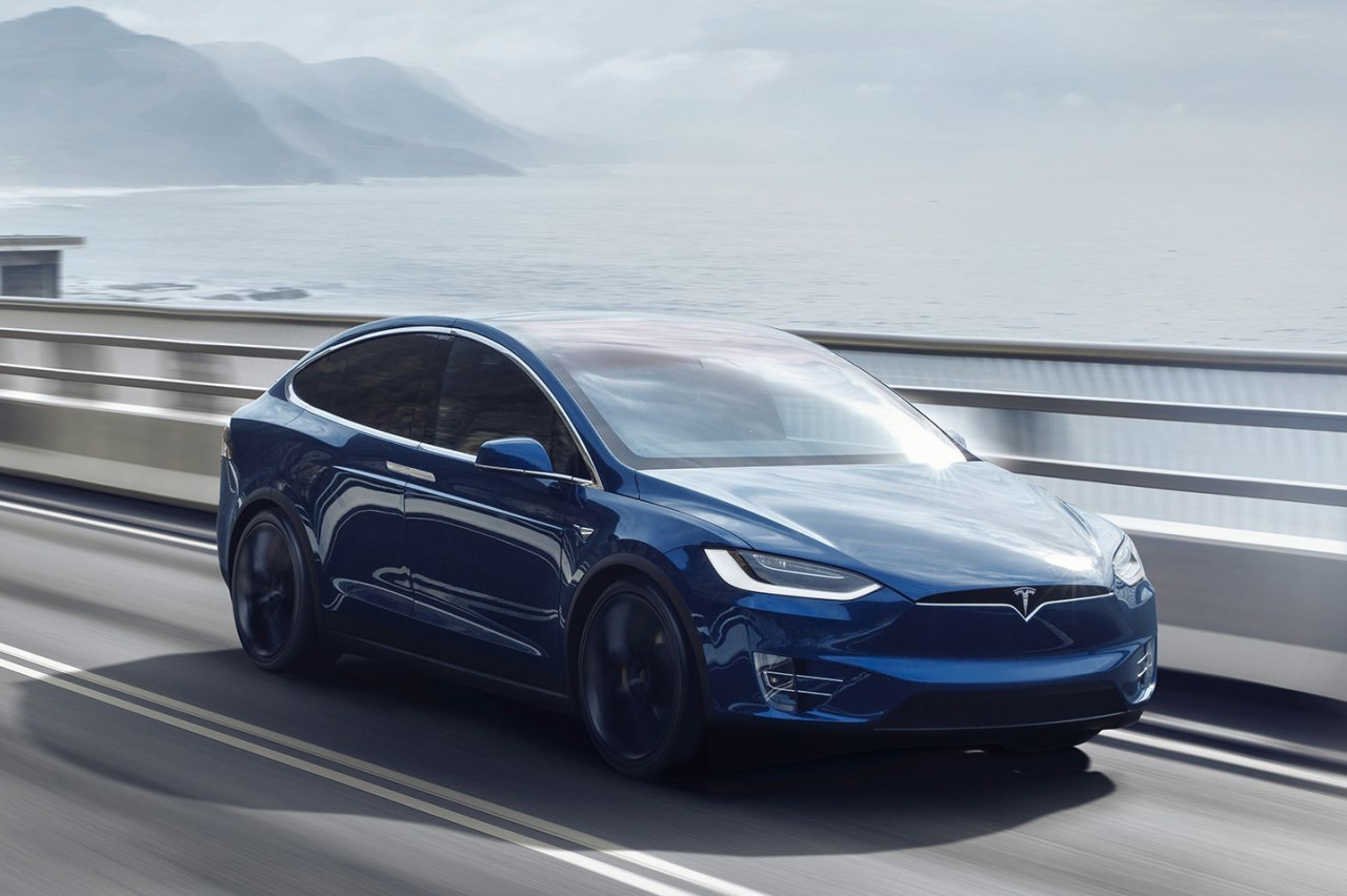 Voor de zoveelste keer: een Tesla op Autopilot is NIET een zelfrijdende auto
