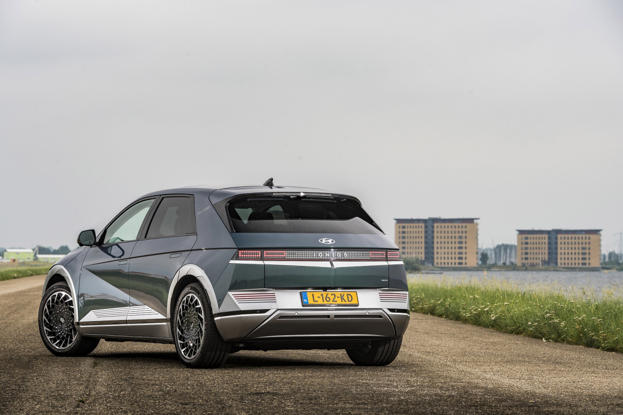 Hyundai Ioniq 5: is private lease cheaper than buying?