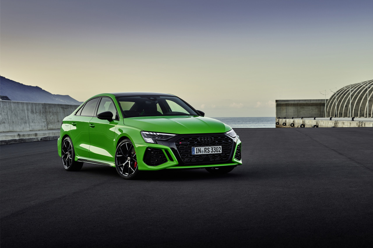 Top and flop: The good and bad car news of week 43 Top and flop: The good and bad car news of week 43
