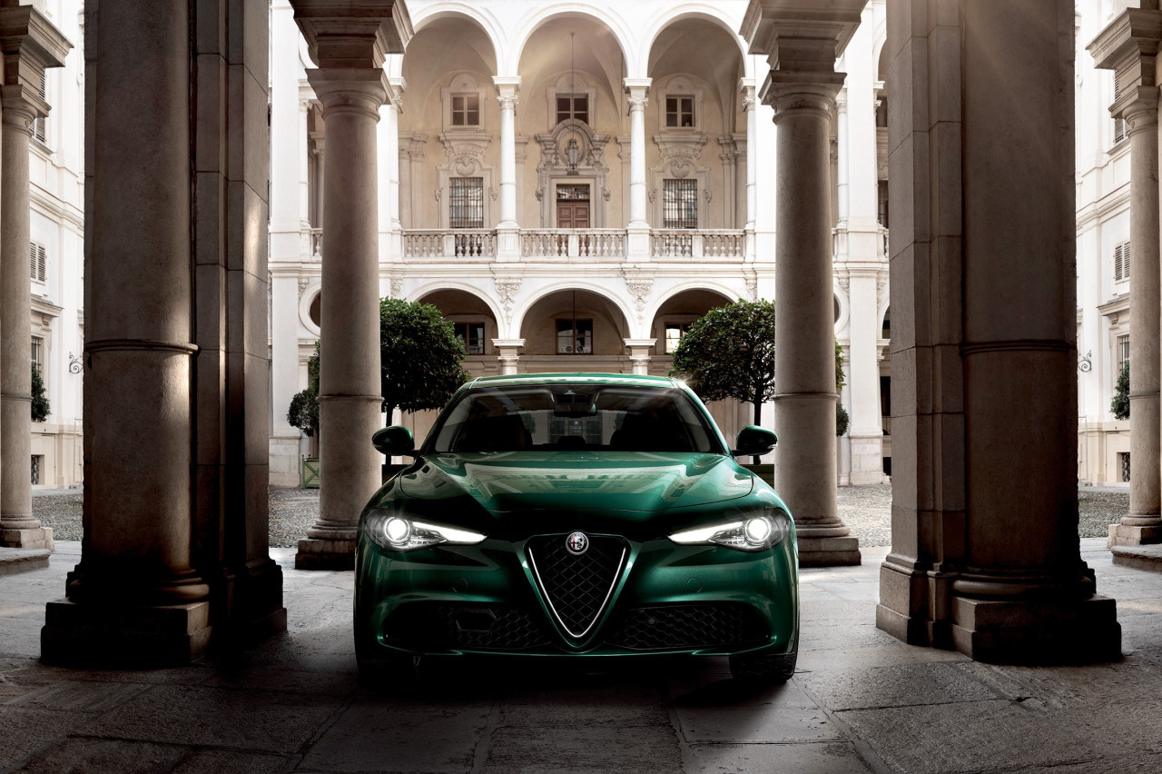Staat de vernieuwde Alfa Romeo Giulia zijn mannetje tegenover de BMW 3-Serie?