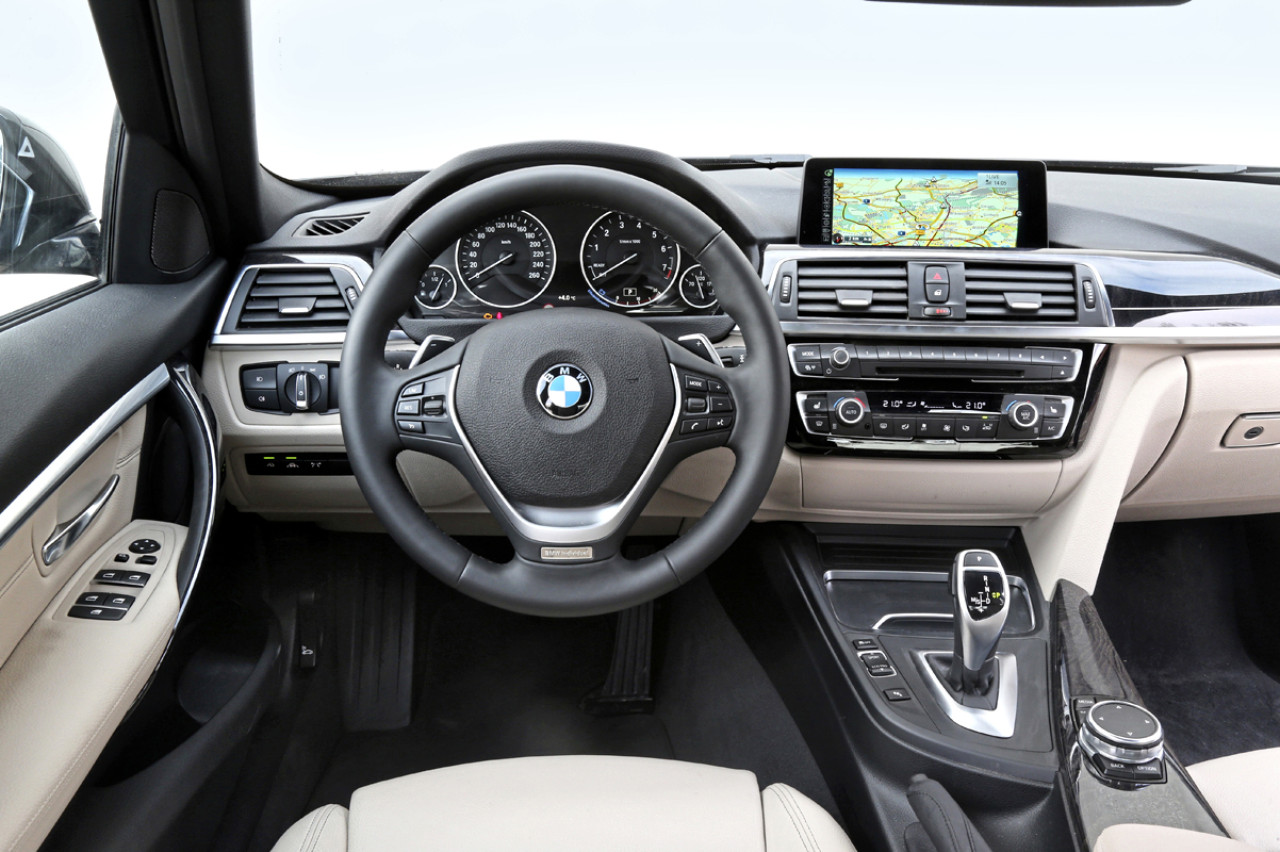 Occasion vergelijking: Premium voor Polo-prijzen in de Audi A4 en BMW 3-serie
