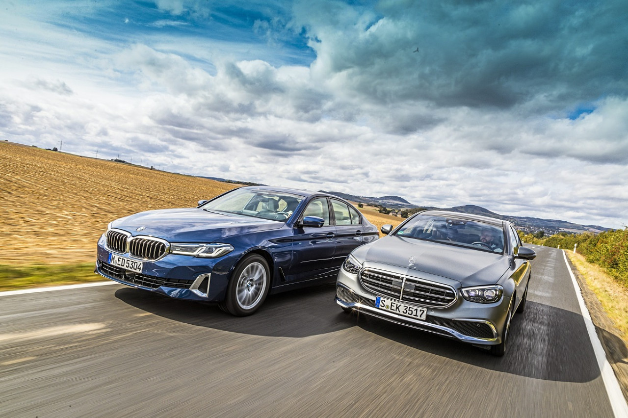 Test BMW 5-serie en Mercedes E-klasse - En de meest comfortabele zakensedan is ...