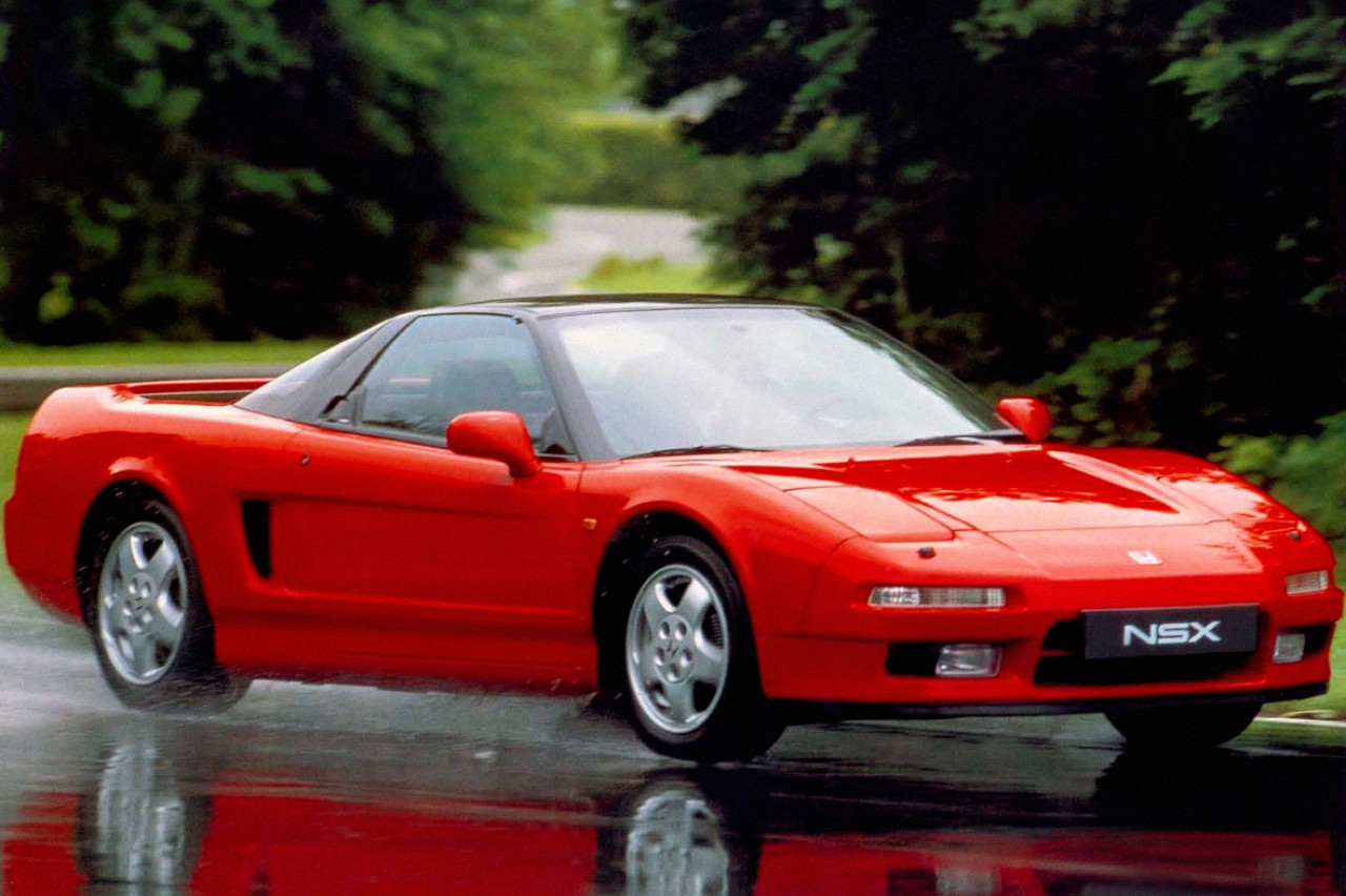 Here are 7 of the most popular sports cars from Japan