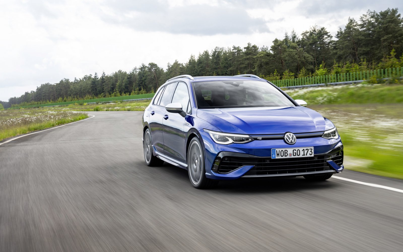 Volkswagen Golf R Variant is the fastest Volkswagen station wagon of all time
