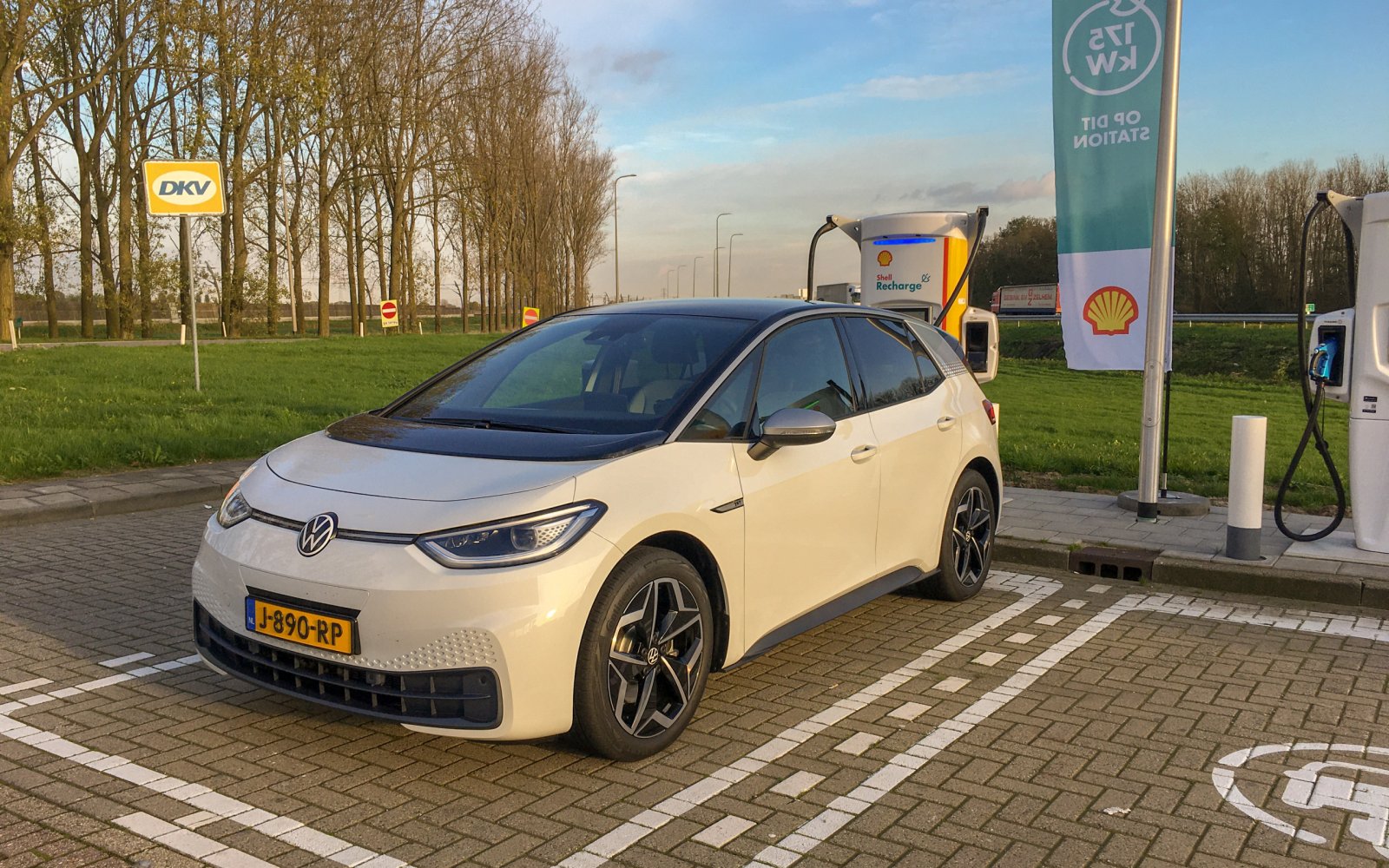 Top 10 - These electric cars came the furthest in our range test