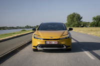 Toyota Prius (2023) -  van grijze muis tot power-hybride