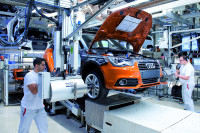 Unieke reis: bezoek de fabriek van Audi, BMW én Mercedes