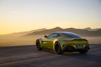 Nieuwe Aston Martin Vantage (2024) is op-en-top Brits, behalve de motor ...