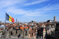 Voorkom milieuboetes en schaf voor je autovakantie de nodige pasjes aan voor België