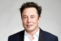 Elon Musk 'voelt aan z'n water' dat-ie 10 procent van zijn personeel moet ontslaan