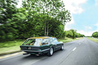Classic Cars Magazine - Baas van de autobahn in de Alpina B10 Bi-Turbo