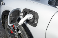 Elektrische auto's in de winter: zo gaan EV-rijders om met de vrieskou