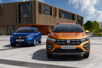 Is de nieuwe Dacia Sandero dúúrder dan de Renault Clio?