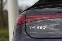 Drie voordelen en drie nadelen van de elektrische Mercedes EQS