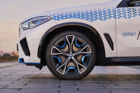 Is hydrogen the future?  BMW itself also seems to have doubts