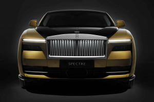 Rolls-Royce Spectre: elektrische Rolls-Royce heeft een actieradius van 520 km, kost een half miljoen en weegt drie ton