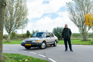 Erik over zijn Saab 900: in jaren is hij stokoud, maar hij oogt en rijdt als nieuw