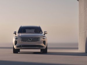 Bejaarde Volvo XC90 wil na forse facelift Tinder weer op