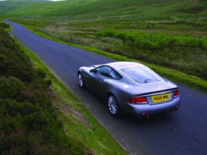 Aston Martin Vanquish (2001)