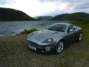 Aston Martin Vanquish (2001)