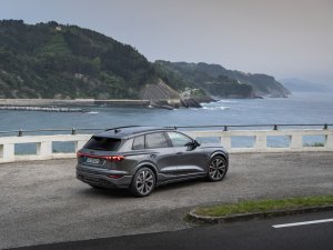 TEST: zo moet de Audi Q6 e-tron het Volkswagen-concern bij de hand nemen