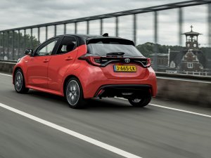 Japanse hybride auto is plotseling spotgoedkoop