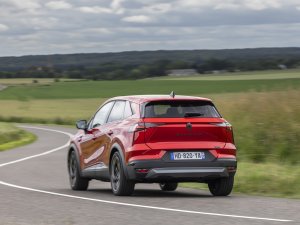 Review Renault Symbioz 160 (2025) – nu nog sterkere concurrent voor Toyota Corolla Cross