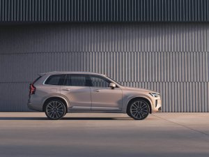 Bejaarde Volvo XC90 wil na forse facelift Tinder weer op