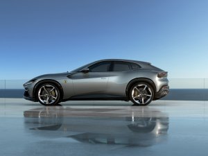 Laatste grote sportwagenmerk capituleert voor de SUV