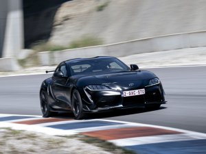Dit bizarre bedrag betaalt een Nederlander voor de allerlaatste Toyota Supra