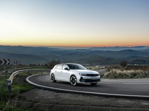Opel Astra GSe review - waarom deze fijne Astra toch niet goed genoeg is