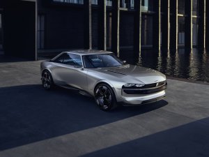 Peugeot e-LEGEND commercial hint naar productie