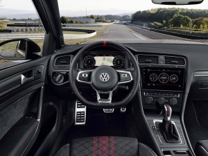 ​Volkswagen Golf GTI TCR eindelijk te koop