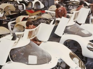 Porsche viert vijftig jaar 917 met fraaie concept car