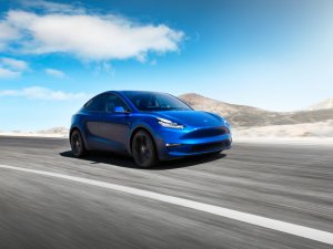 Tesla Model Y krijgt trekhaak – dit is het trekgewicht