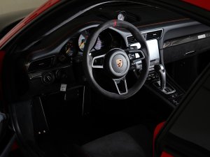 Ferrari 488 GTB neemt het op tegen de Porsche 911 GT2 RS