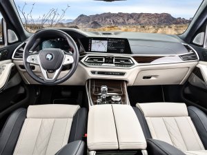 BMW X7 XDrive40i: Op zevenmijlslaarzen