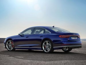 De nieuwe Audi S8 lust geen diesel