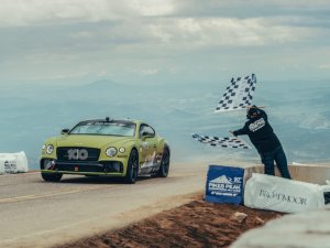 Klimgeit Bentley Continental GT pakt Pikes Peak-record