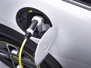 Waarom je jouw auto even niet naast een nieuwe elektrische Mini moet parkeren