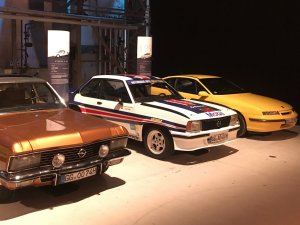 Rijden in vier Opel-klassiekers: Diplomat, GT, Ascona en Calibra