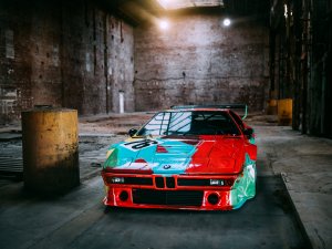 Smullen: mooie plaatjes van de BMW M1 Art Car by Andy Warhol