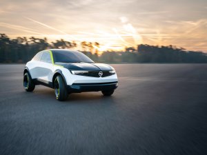 Gaaf: de nieuwe Opel Insignia krijgt Manta-trekjes!