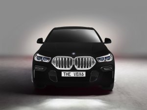 Waarom kun je deze BMW X6 Vantablack niet zien?