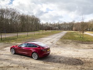 Autoverkopen september: Tesla Model 3 veegt de vloer aan met concurrentie