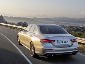 Dit is de premium zakenauto die Europa wil - en het is géén Mercedes