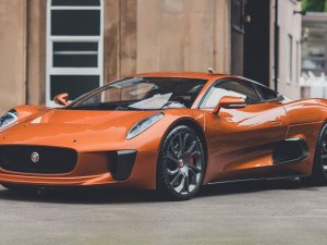 Te koop: Bijzondere Jaguar uit James Bond-film Spectre
