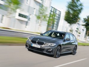 Nieuwe plug-in hybride BMW 3-serie en 5-serie zijn (iets) beter betaalbaar